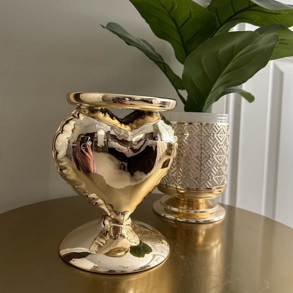 Bath and Body Works Gold Balloon Heart Shaped 3-Wick Candle Holder, NWT